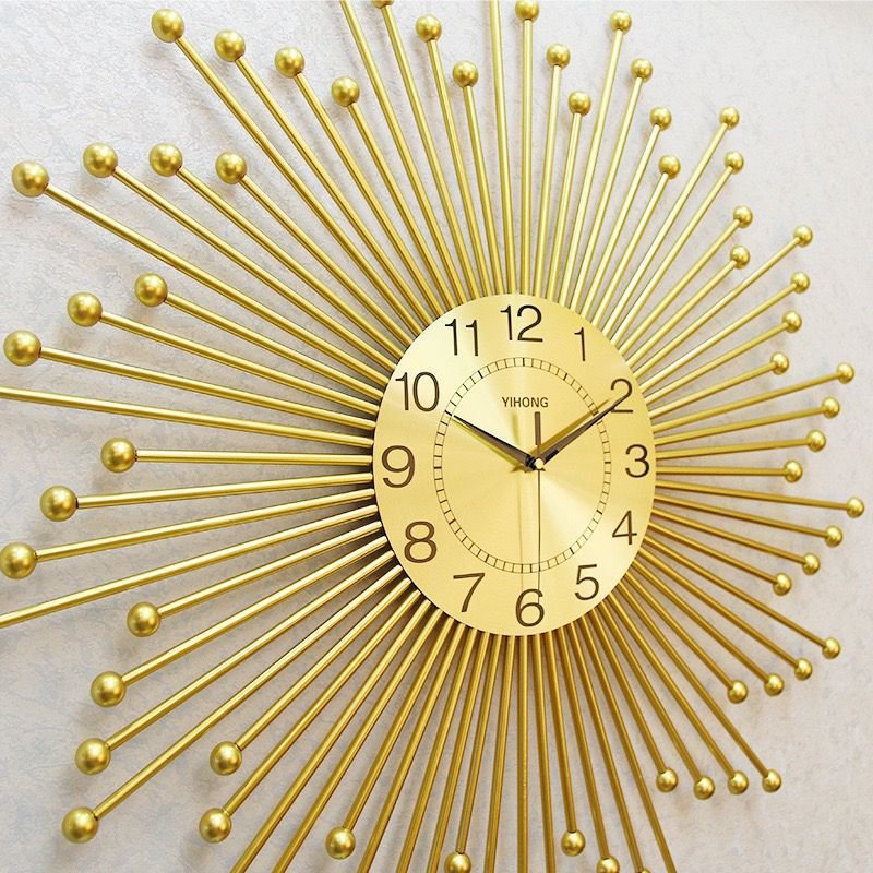 ساعات مستوردة للتزيين HN